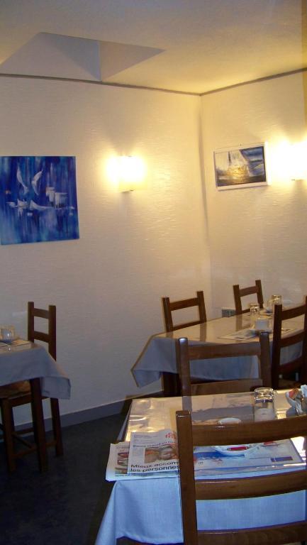 קונקרנו Hotel Du Port מראה חיצוני תמונה